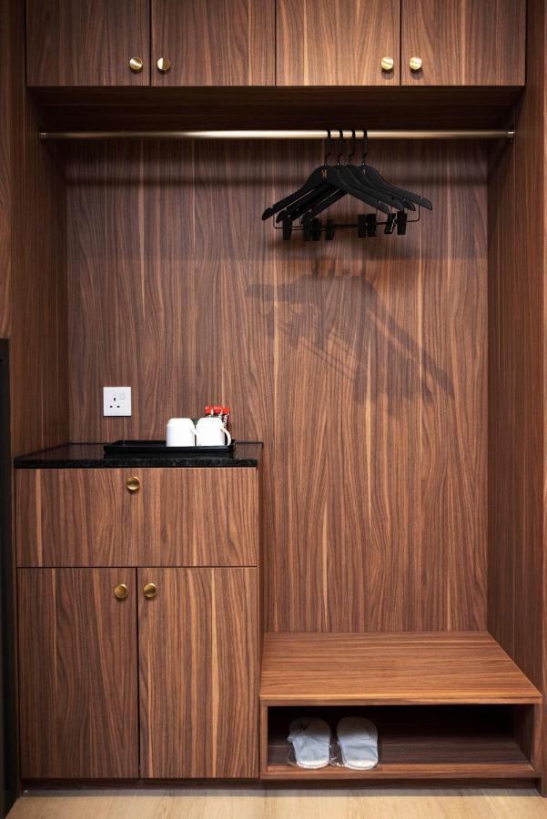 Monocolo Boutique Hotel Kota Kinabalu Ngoại thất bức ảnh
