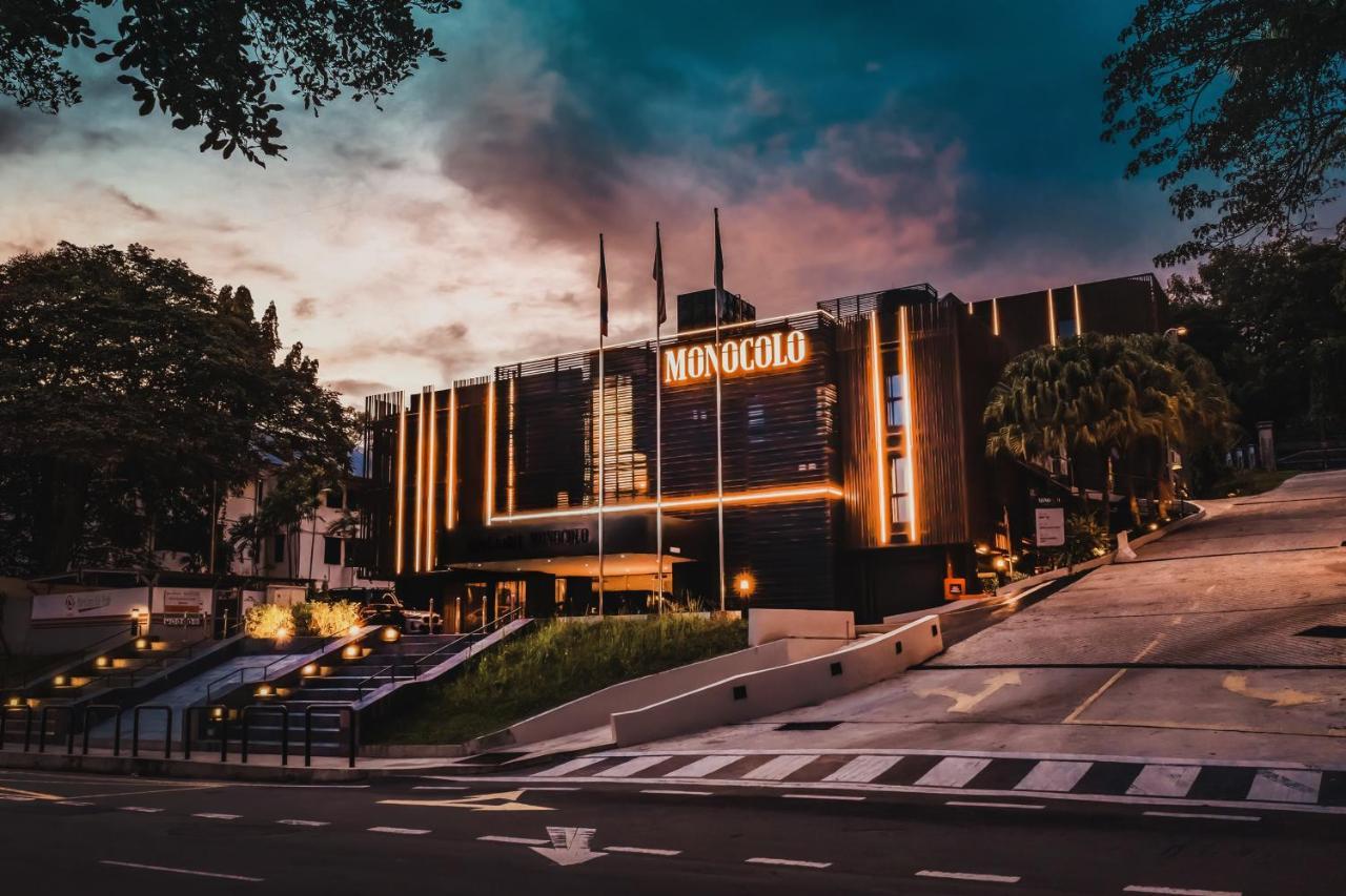 Monocolo Boutique Hotel Kota Kinabalu Ngoại thất bức ảnh